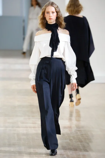 Look 5